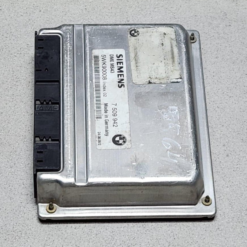 2001-2005 BMW 325i Engine Control Unit 7509942 5 Series E39