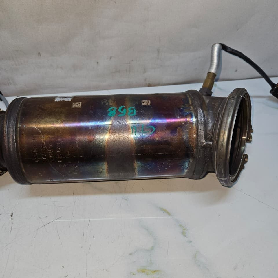 2016-2018 BMW 140i, 240i 340i B58 Gen1 engine Catalytic Converter 8629908 OEM