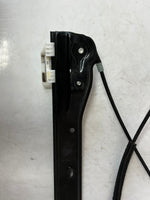 Bild in die Galerieansicht laden, 2011-2016 Mini Cooper Countryman Front Right Window Regulator With Motor 9800566