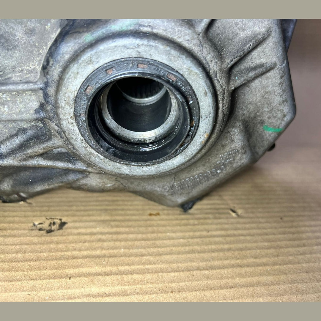 2014-2020 Mercedes-Benz W222 OM642 Front Axle Differential Carrier A221 3308600