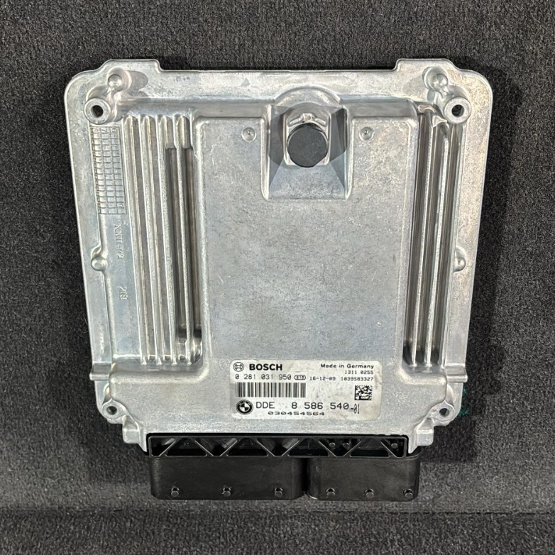 BMW  X5 F15 N57N ENGINE CONTROL UNIT  MODULE  DDE ECU ONLY - 8586540