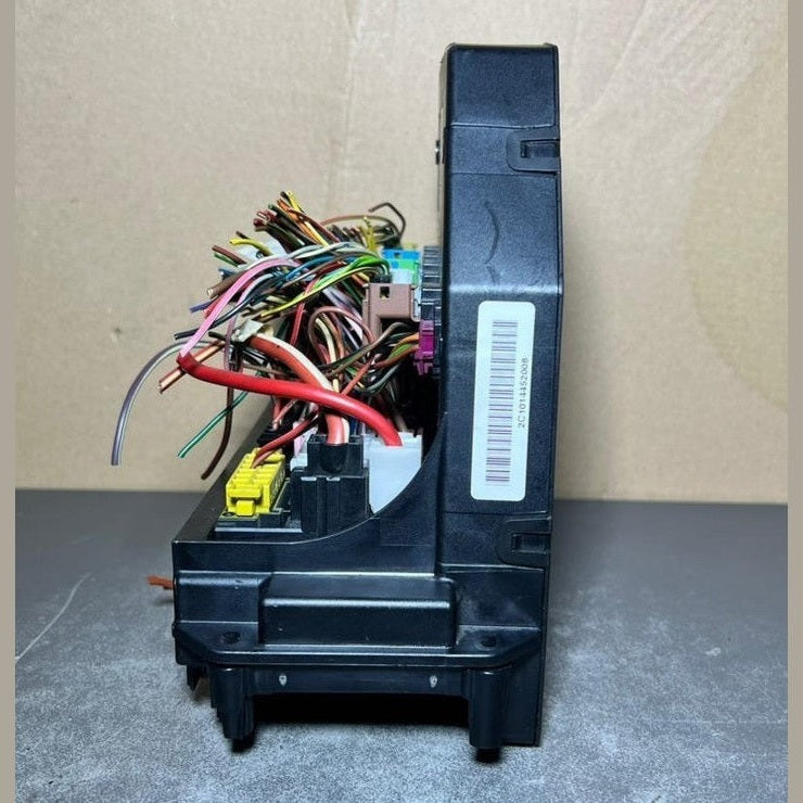 10-16 Mercedes-Benz W212 W204 Front SAM Modul Relais Sicherungskasten A212...