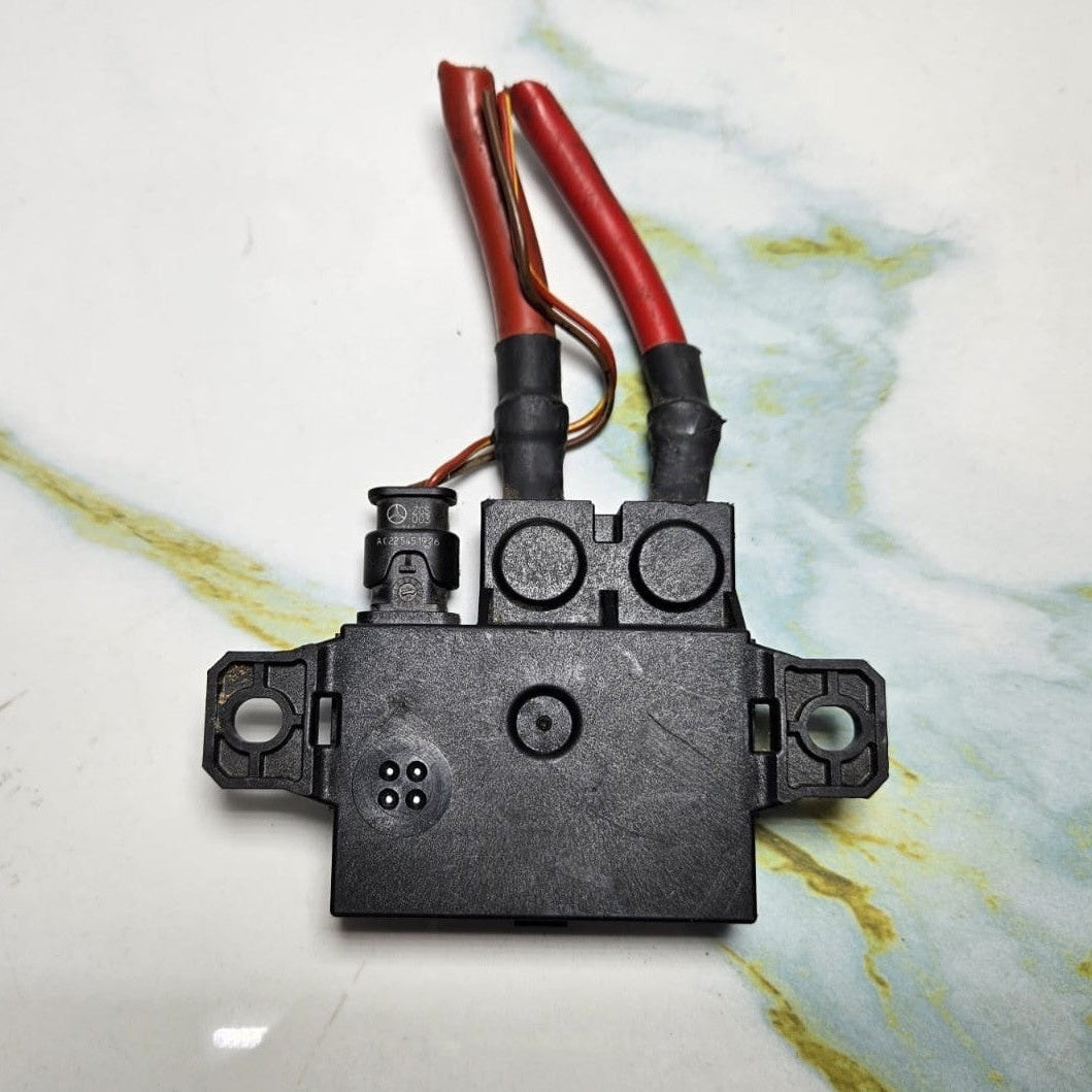 2013-2020 Mercedes-Benz Battery Control Relay Control Module 0009822023 OEM