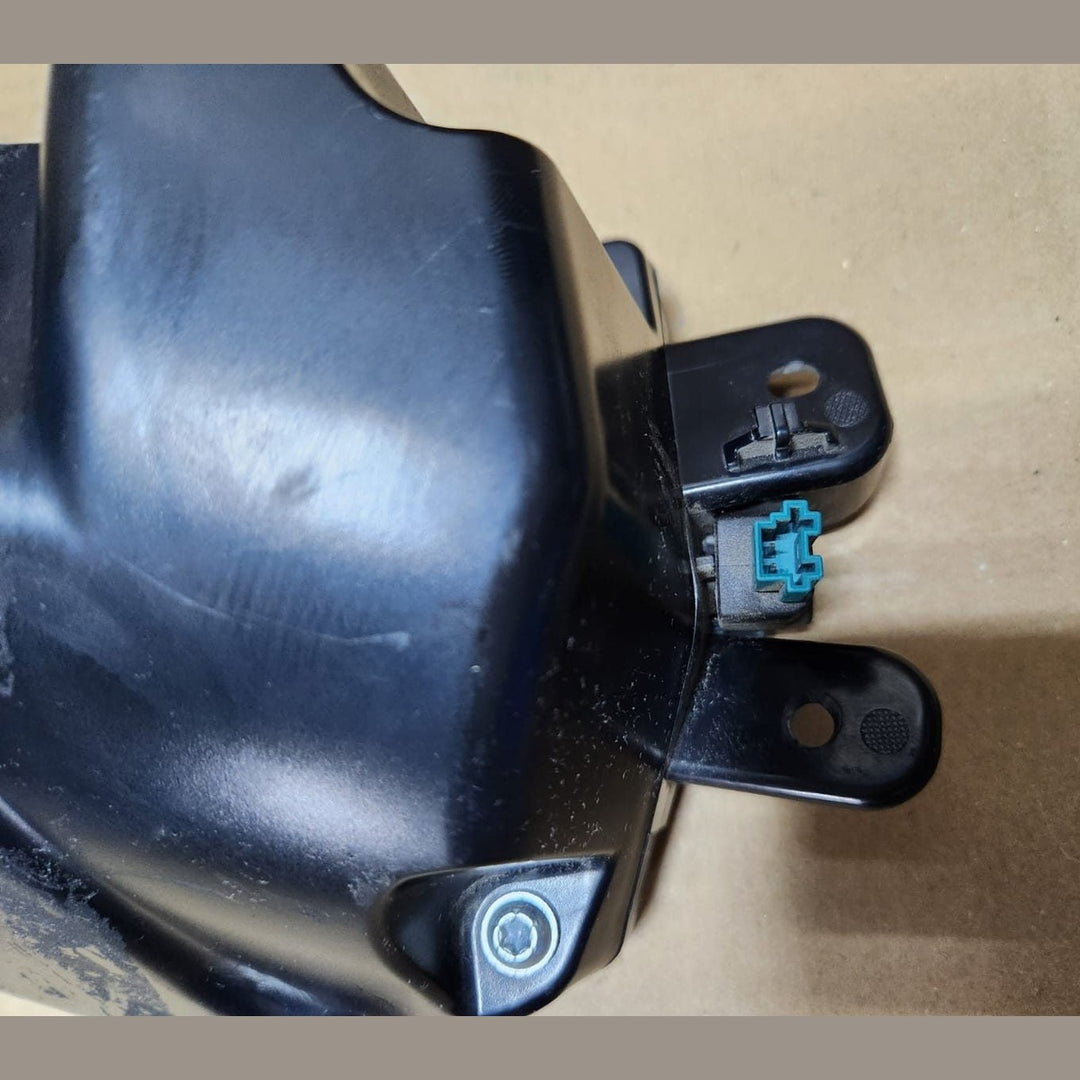 2008-2019 BMW X6 D Pillar Speaker 9211048 X6 E71 E72 rear left