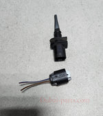 Load image into Gallery viewer, BMW Outside Temperature Sensor 693695301 7 Series F01 F02, BMW 3 Series E90 E91