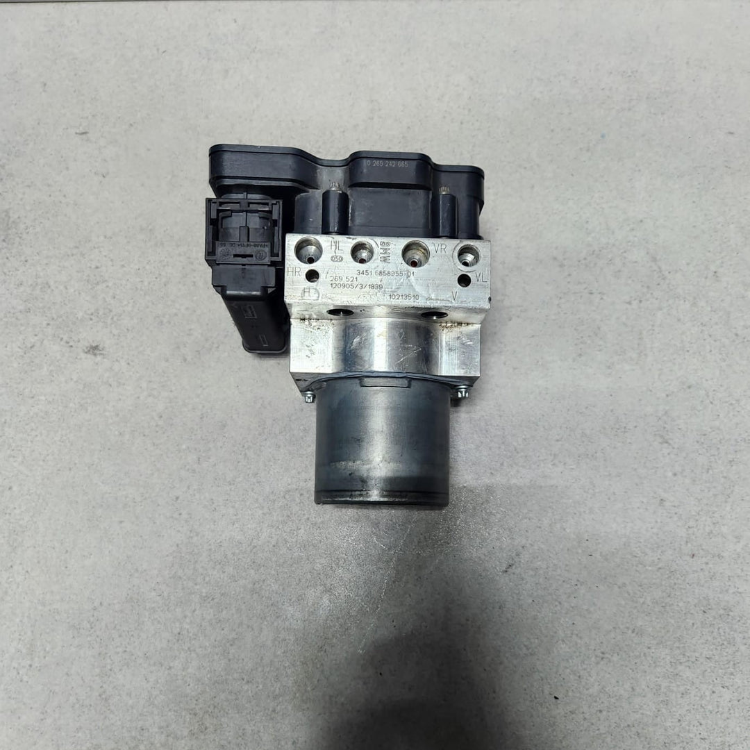 2010-2016 BMW 535i xDrive Abs Pump Module 6853400