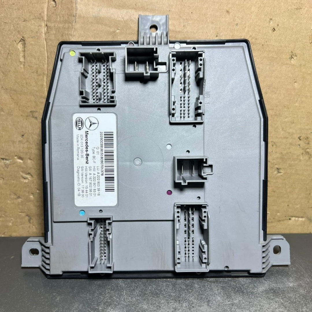 Mercedes W222 Front SAM Module Control Unit Signal Acquisition A222 9003918 OEM