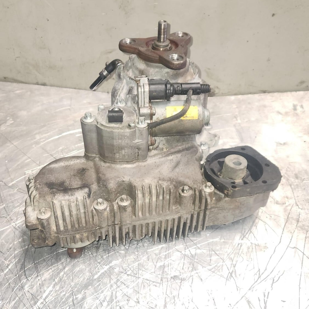 2007 BMW 328xi Transfer Case 7548666 E90 E92 E93 328xi and 335xi AWD model