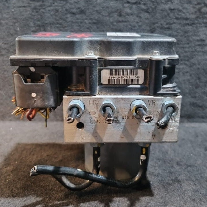 OEM BMW X1 E84  ANTI BREAKING SYSTEM  MODULE  HYDROLIC  PUMP DSC - 6860214