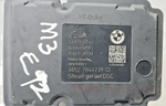 Bild in die Galerieansicht laden, BMW M3  E90 E92 E93 ABS DSC Pump Unit Module 7844739