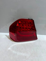 Bild in die Galerieansicht laden, 2008-2011 BMW 3 Series E90 and E91 328i REAR Tail Light SET LED 7154156 7154155