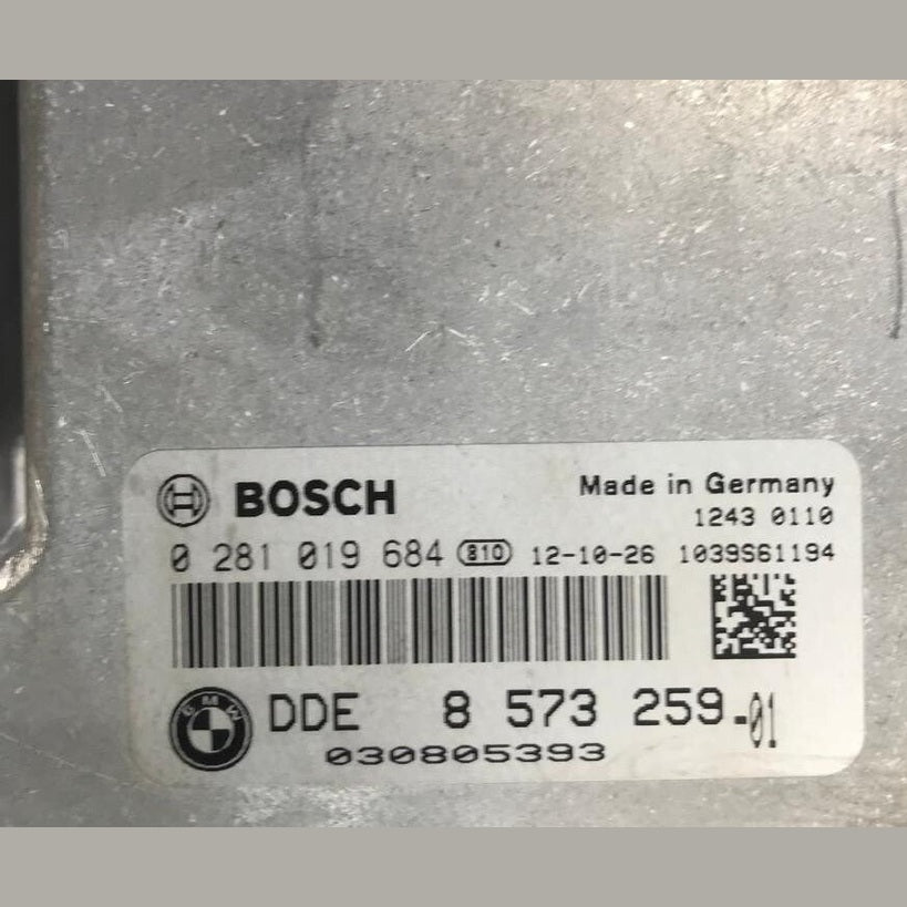 BMW 320d  N47N F30 2013 ENGINE CONTROL ECU KIT 8573259