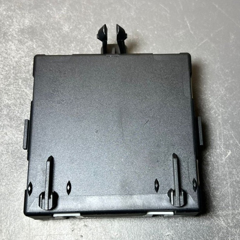 Mercedes-Benz W205 C-Class Front Right Side Door Control Module A205 9006013 OEM