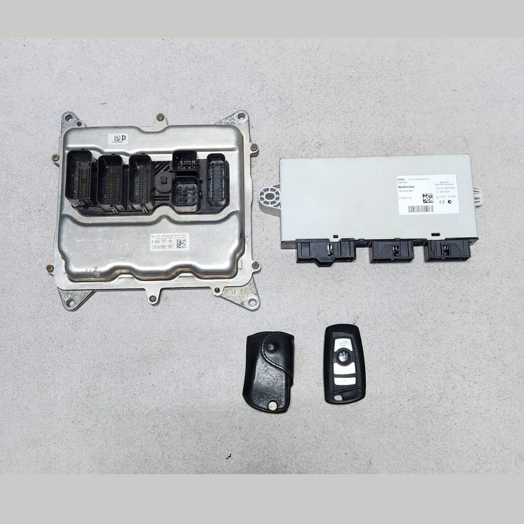 2015 BMW 520i Engine Control Unit ECU Set 8606777 F30 F31 320iX F10 F30 N20 