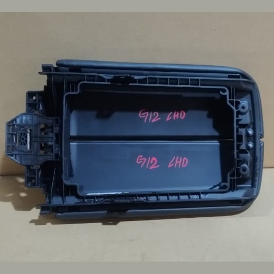 BMW G11 G12 750I 740I ARMREST STORAGE COMPARTMENT LID P/N 9348741