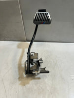 قم بتحميل الصورة إلى عارض الصور، 2009-2016 BMW Z4 Series E89 Brake Pedal Assembly 6785885 OEM