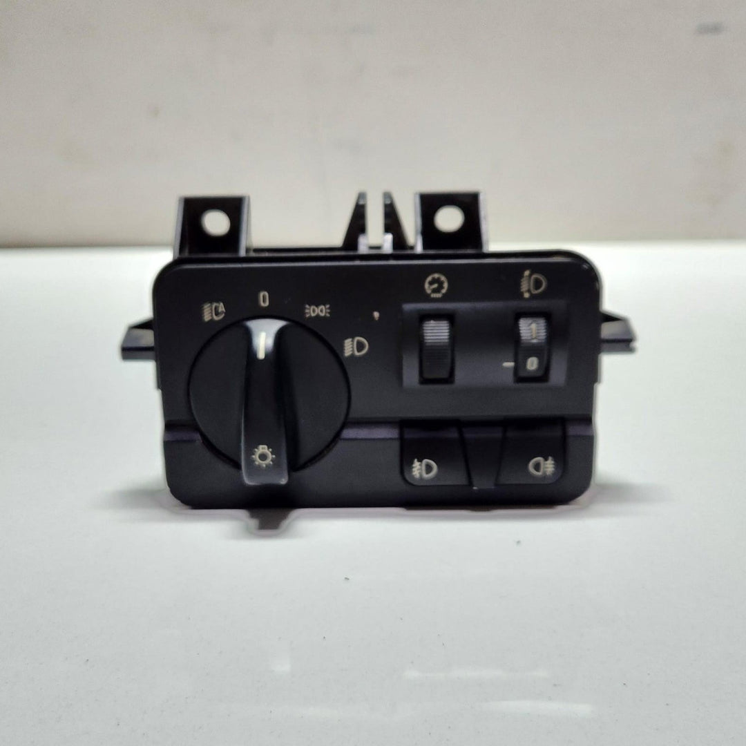 2001-2005 BMW 320i Headlight Light Control Switch 6936822 E46 3 Series OEM