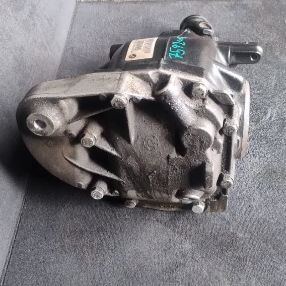 BMW X3 F25 / X4 F26 REAR DIFFERENTIAL CARRIER ASSEMBLY (3.08 RATIO) P/N 7592005