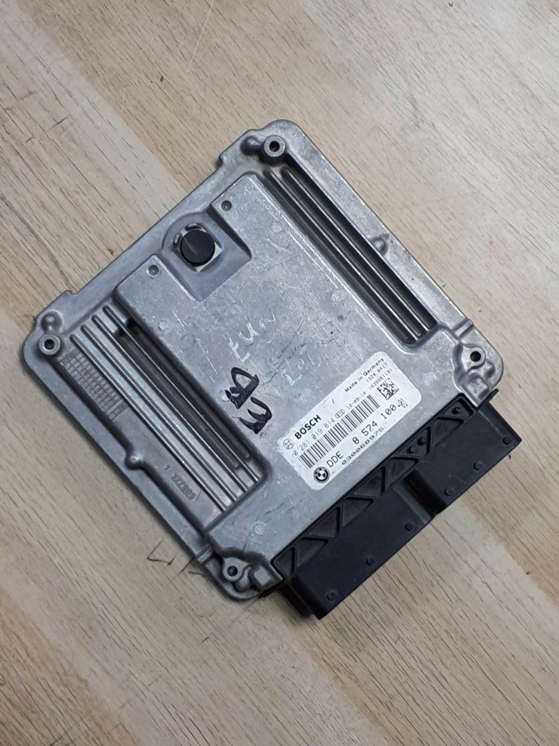 2013 BMW X3 Engine Control Unit Module 8574100 ECU 5 Series F10 F11 with 3.0 lit