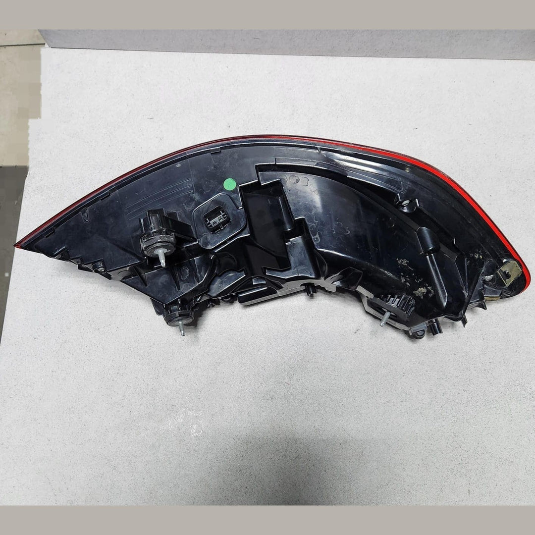 BMW Rear Light Side Panel Led Right 7445774  8 Series F91 F92 G14 G15 G16