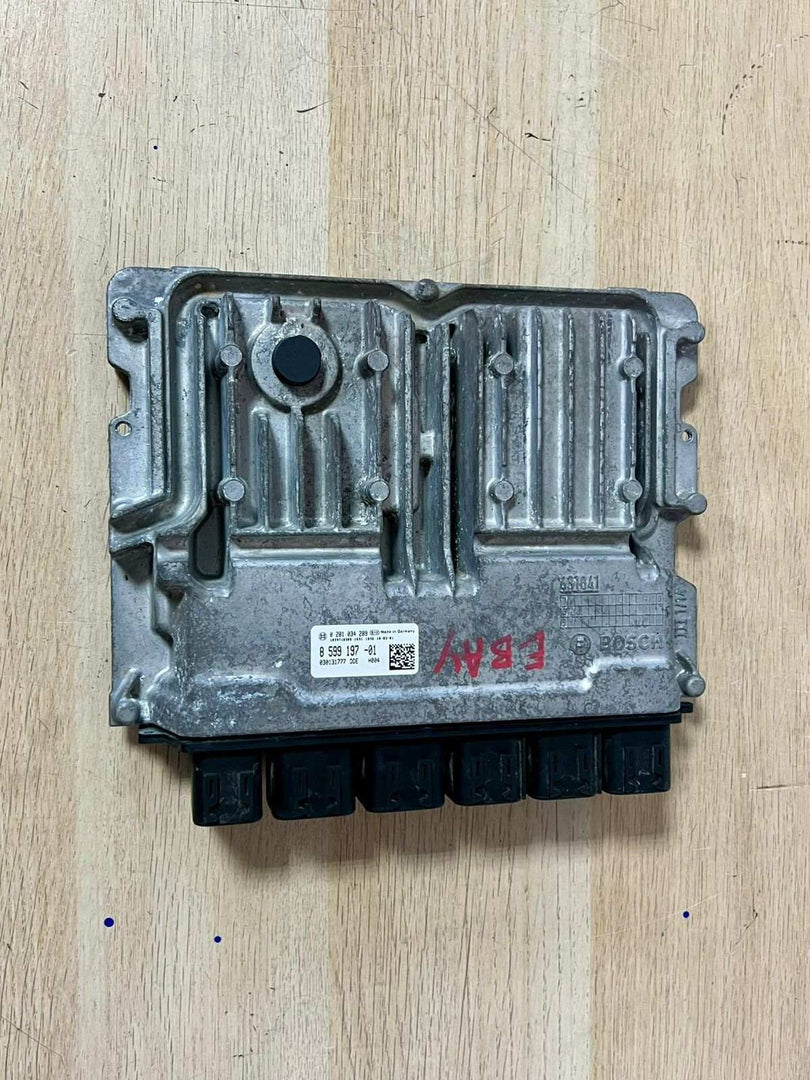 2018 BMW X3 Engine Control Unit 8599197 X3 G01 X4 G02 2.0D 2018.