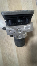Load image into Gallery viewer, 2016-2019 BMW G11 G12 740i Abs Hydraulic Control Unit 6882933 OEM