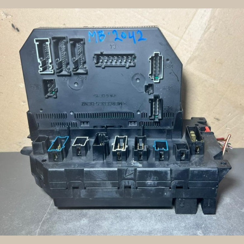 Mercedes W221 S-Class Front Fuse Relay Box SAM Control A221 5402250 A221 5458345