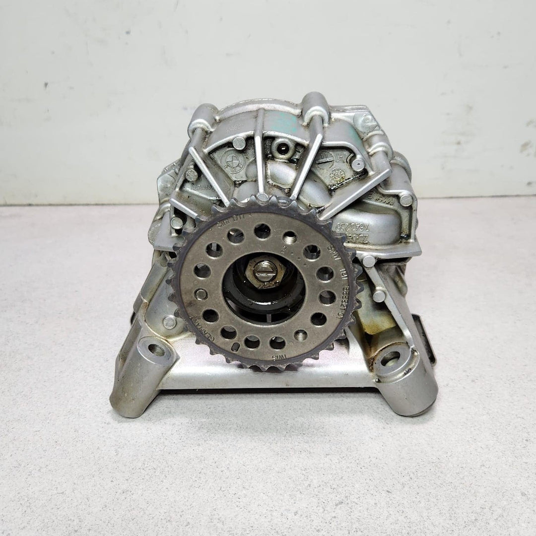 7648256 BMW X5 Engine Oil Pump 650i F12 2014-2018 OEM