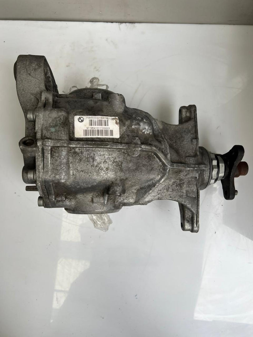 BMW 5 Series F10 F11 520d 525d 7 Series F02 Rear Differential 7584450 2.93 Ratio