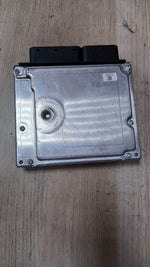 Bild in die Galerieansicht laden, BMW Engine Control Unit 7812500 5 Series E60 E61 520D with N47D20A ECU