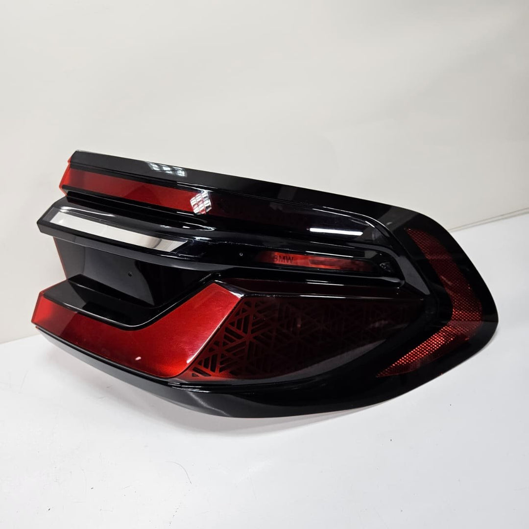 Genuine 2019-2024 BMW X7 G07 Rear Taillight Side Panel Right 9881354