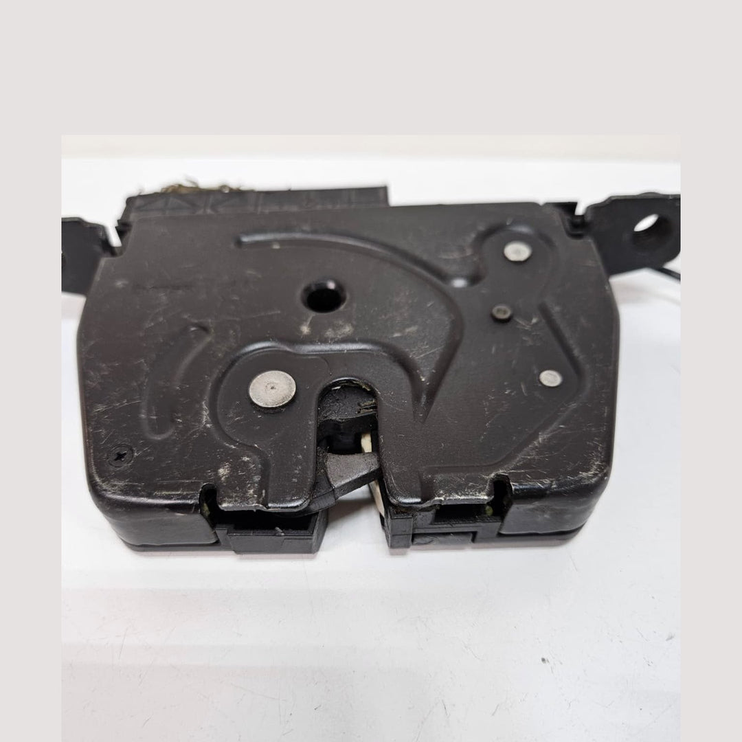 2010-2015 BMW X1 E84 Trunk Lid Latch 7200511 USED