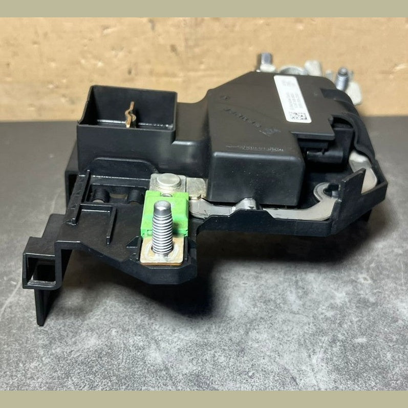 18-22 Mercedes-Benz W247 W118 CLA Battery Fuse Box Current Limiter A247 90636603