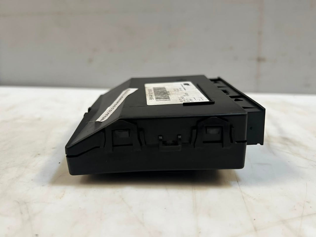 2013-2016 BMW 3 Series F30, F31 F35 320i AC Heater Climate Control Unit 9311850