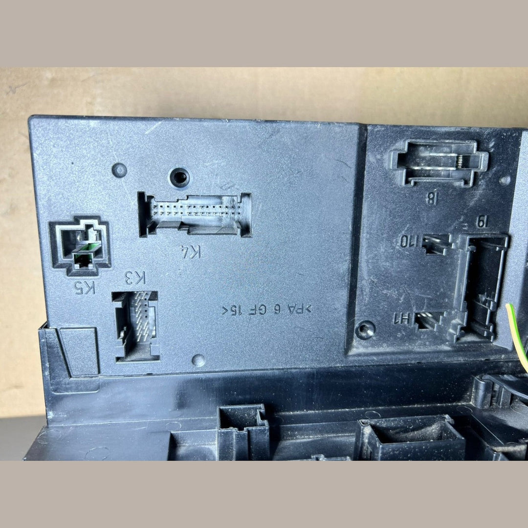 Mercedes Benz W221 Rear Sam Fuse Box Relay Control A221 9006902 \ A221 9003602