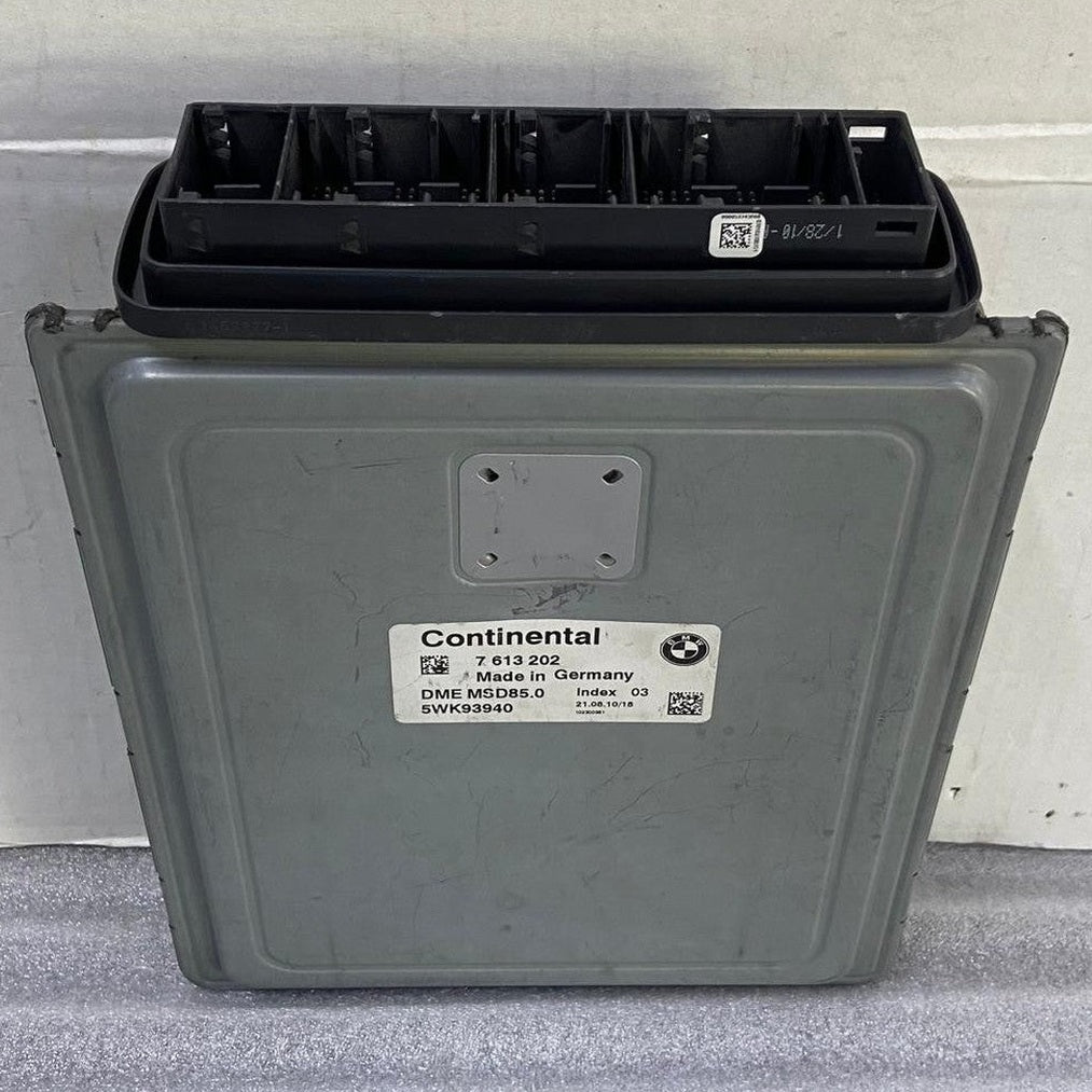 OEM BMW F02 N63 DME ENGINE CONTROL UNIT ECU ONLY MSD85.0 7613202 CONTINENTAL