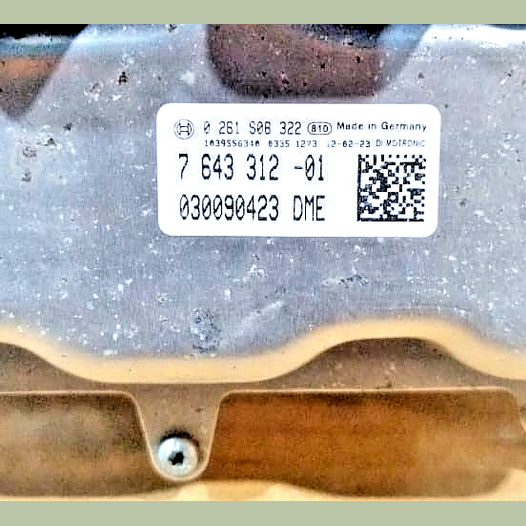 BMW F30 F10 F11 F25 N20 ENGINE CONTROL UNIT SET  DME BOSCH WITH KEY  -7643312
