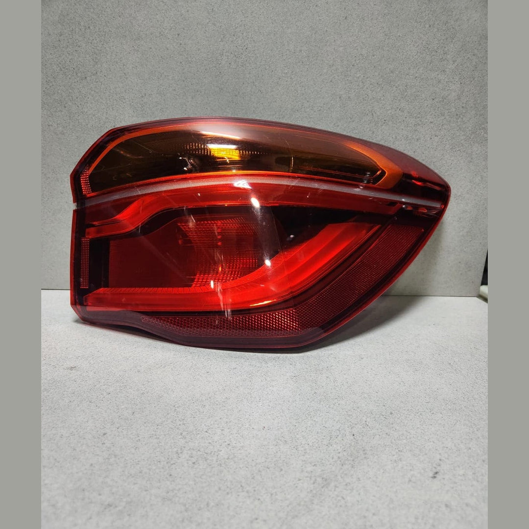 2019-2020 BMW X1 Rear Tail Light 7488546 X1 F48 F49