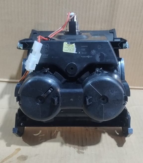 BMW X1 F48 CENTER CONSOLE CUP HOLDER W/ 12V OUTLET 9299529