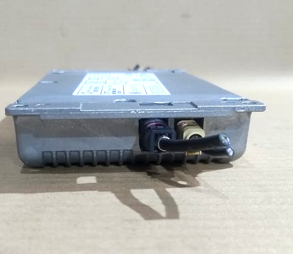 BMW F10  AUDIO AMPLIFIER & BLUETOOTH CTRL ANTENNA MODULES SET 9233592 / 9229740