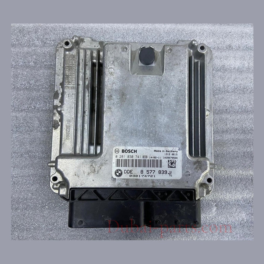 OEM BMW X3 F25 30D xDrive N57D30 3.0 DIESEL ENGINE CONTROL UNIT ECU ONLY 8577839