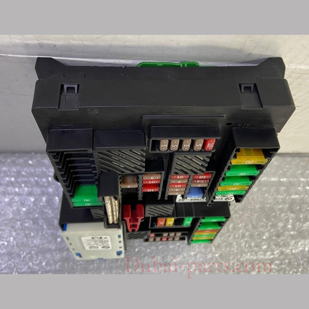 OEM BMW 740 750 G11 G12 REAR POWER DISTRIBUTION FUSE RELAY BOX MODULE 9377503