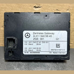Load image into Gallery viewer, 03-09 Mercedes W211 E-Class E320 Central Gateway Control Module A211 5405645 OEM