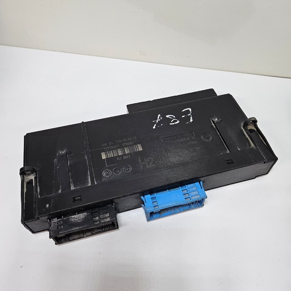 OEM BMW E87 1 SERIES BODY CONTROL MODULE 6983304