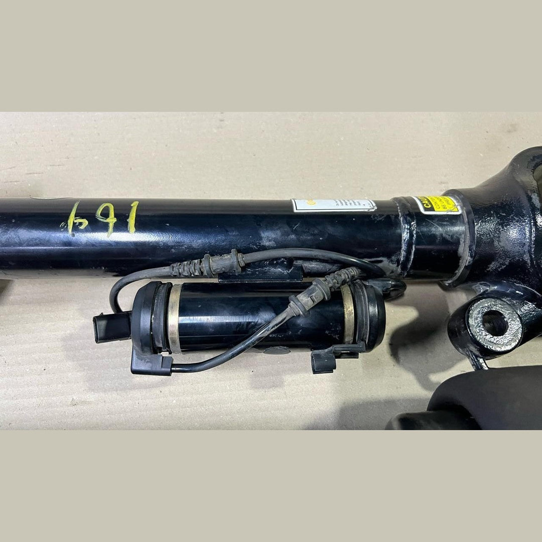 Mercedes W164 GL450 Front Right \ Left Side Air Suspension Shock Absorber Strut