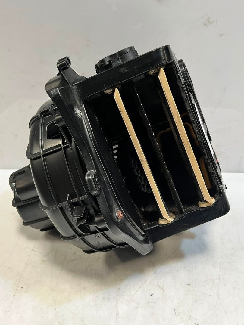 2010 BMW 550i 5 Series F10 F11 Heater Blower Motor 9243950 OEM
