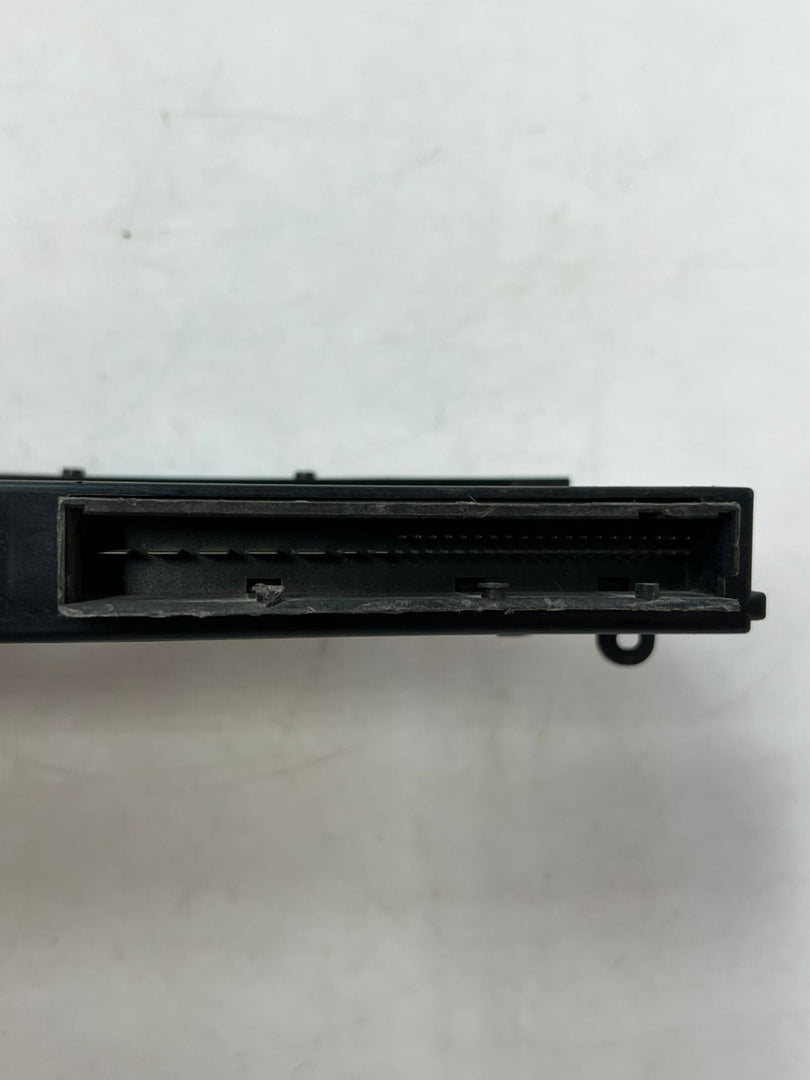 2004 - 2013 BMW 1 Series E81 E87 Body Control Module BCM 9177983 OEM