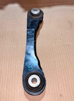 Load image into Gallery viewer, BMW 5 G30 7  G12 8  G14 FRONT GUIDE ROD RIGHT 6867538 OEM