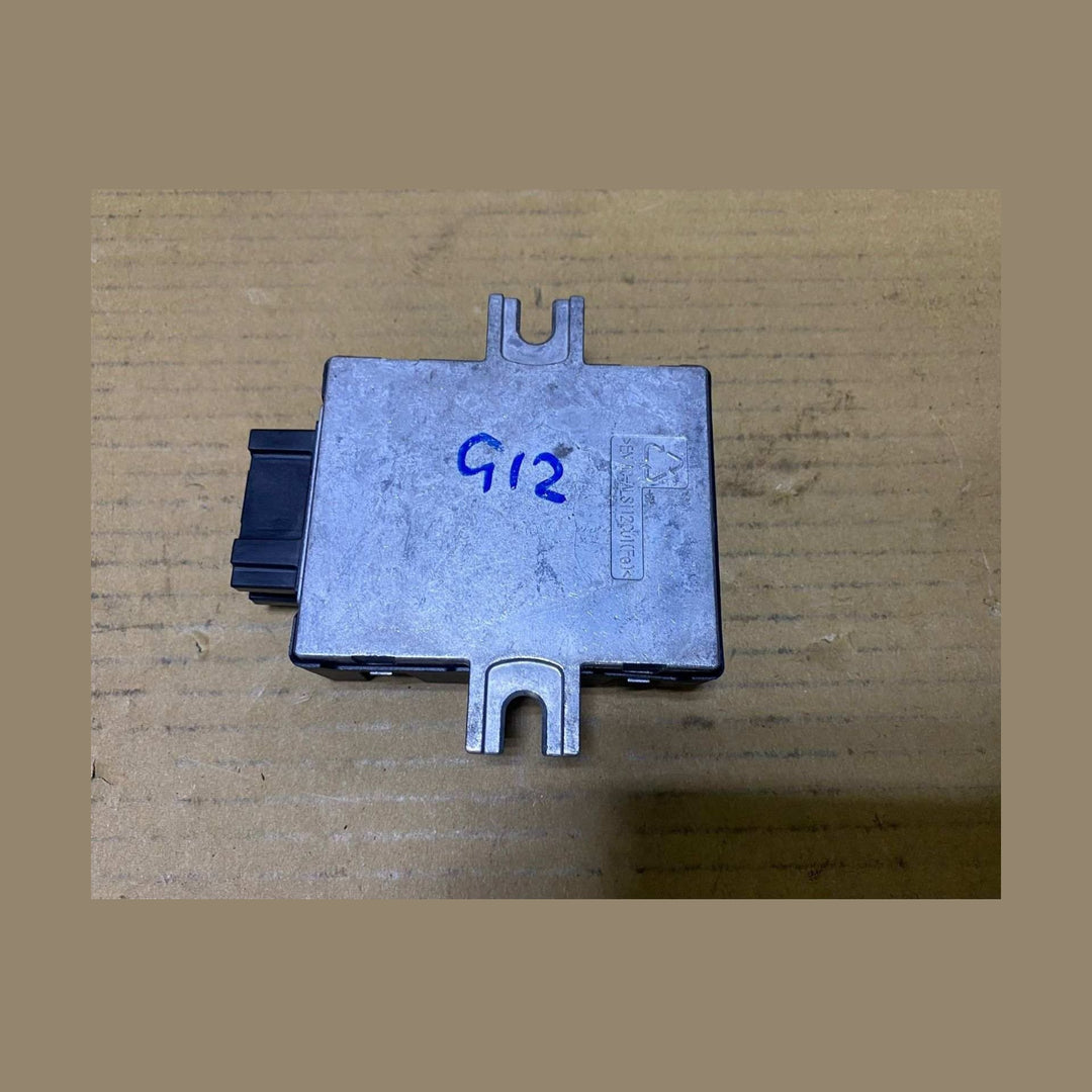 2016 BMW M5 Fuel Pump Control Module 7466895 5 Series G30, 7 Series G11 G12, X5 