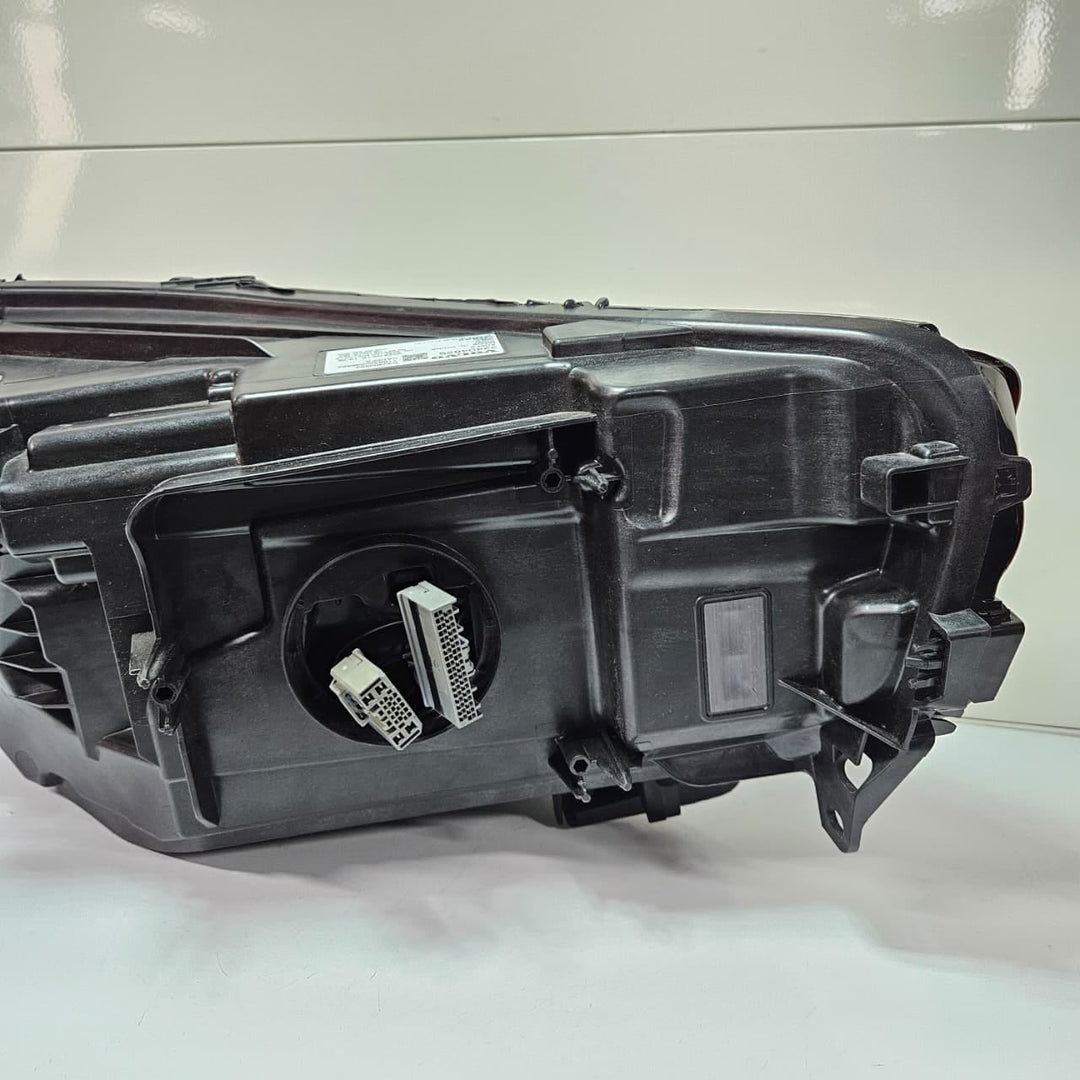 Volvo XC40 C40 LHD Front Headlight Left LED ECE 32404659